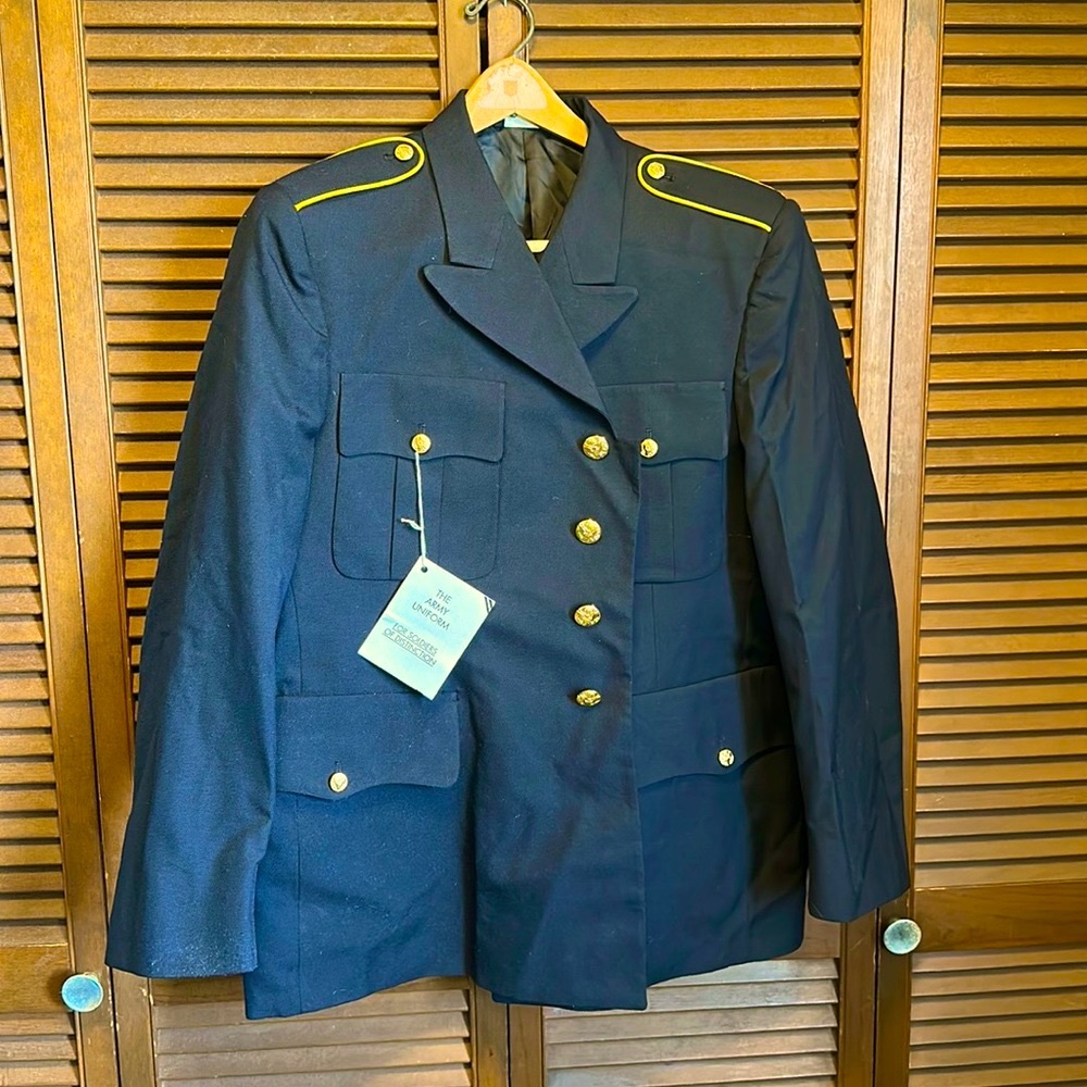 Army Male Enlisted ASU Coat, 43SC (17.5 neck, 32/33 sleeve)